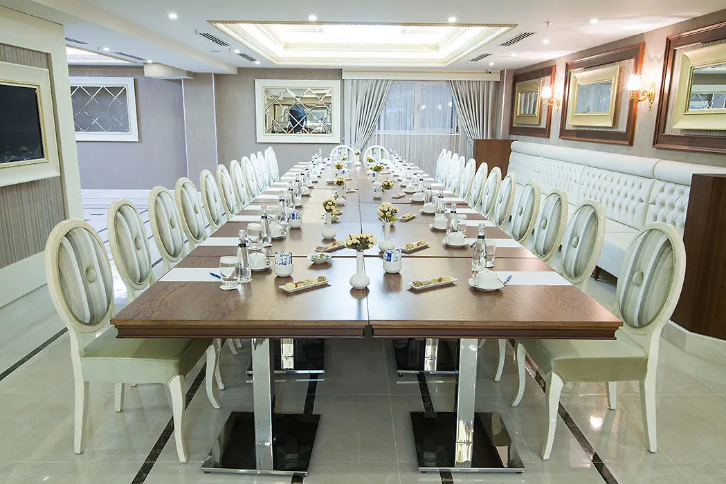 Halifaks Hotel Istanbul