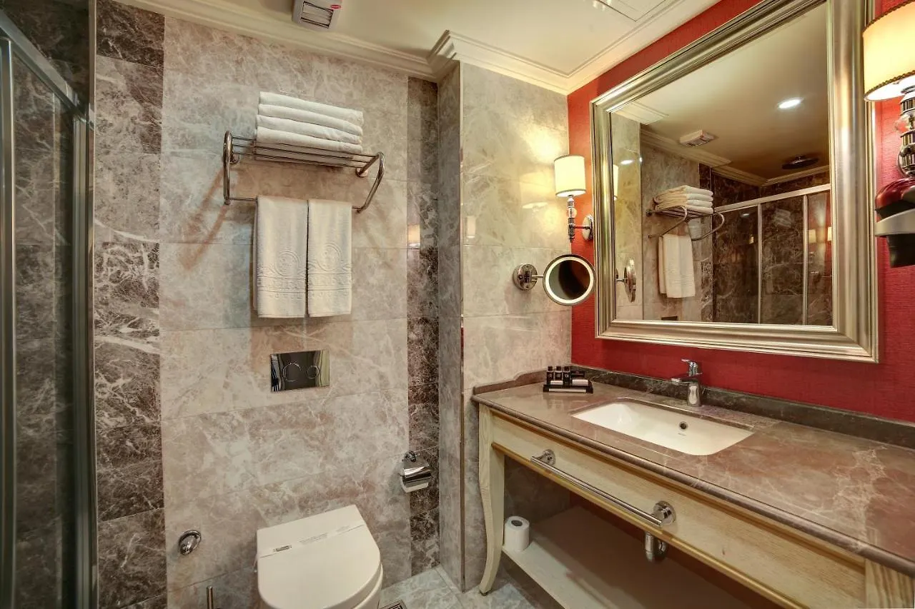 Halifaks Hotel Istanbul